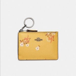🌹PERFECT CHRISTMAS GIFT 🎁. Coach 💛